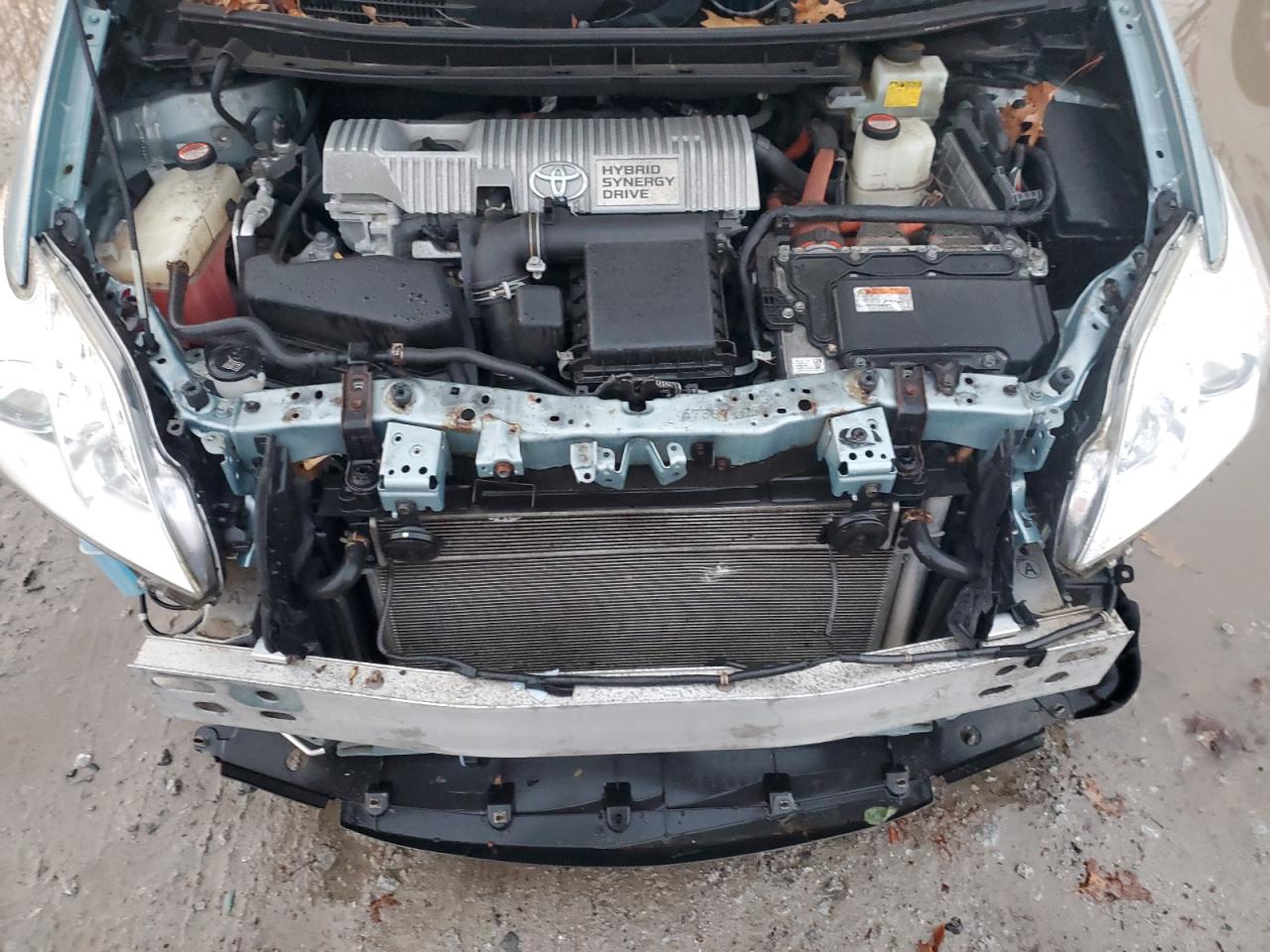 2015 Toyota Prius - Image 11