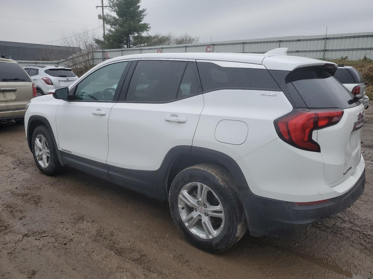 2018 GMC Terrain - Image 2