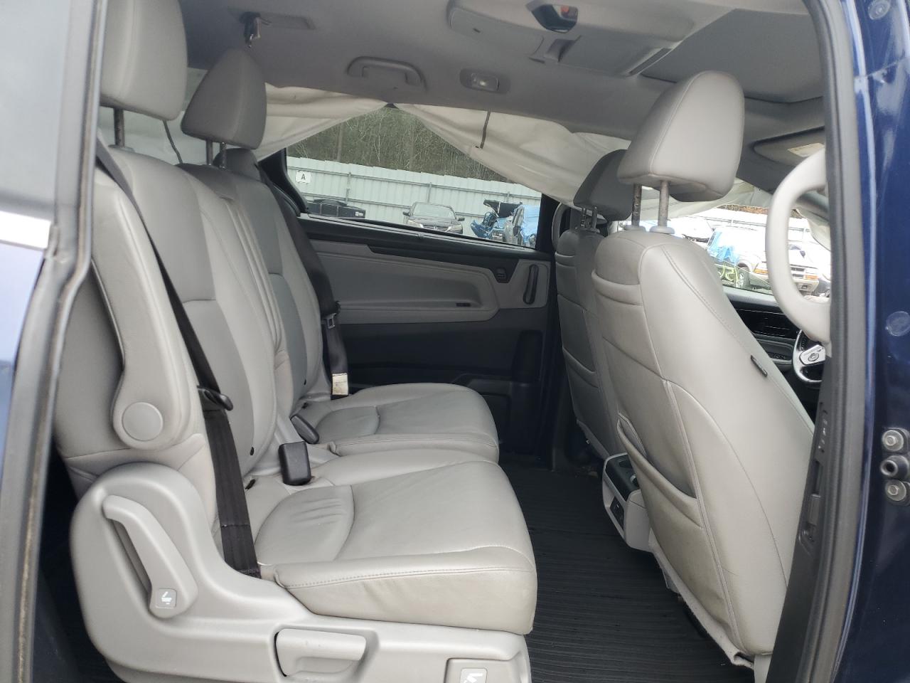 2018 Honda Odyssey - Image 11