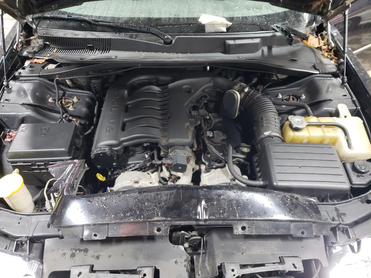 2008 Chrysler 300 - Image 11