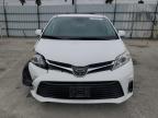 2018 Toyota Sienna Le იყიდება Sun Valley-ში, CA - Front End