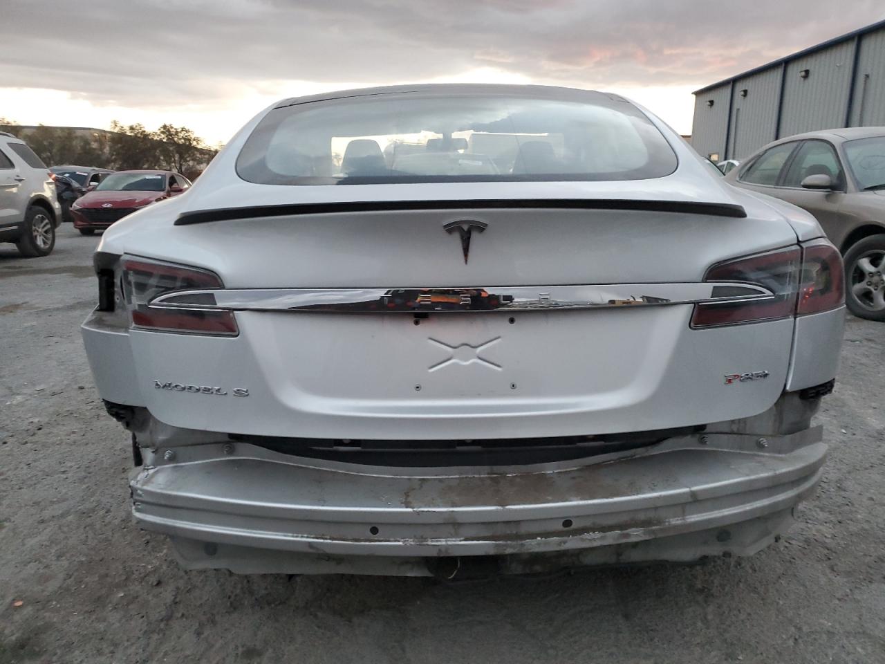 2013 Tesla Model S VIN: 5YJSA1DP1DFP25603 Lot: 81182984