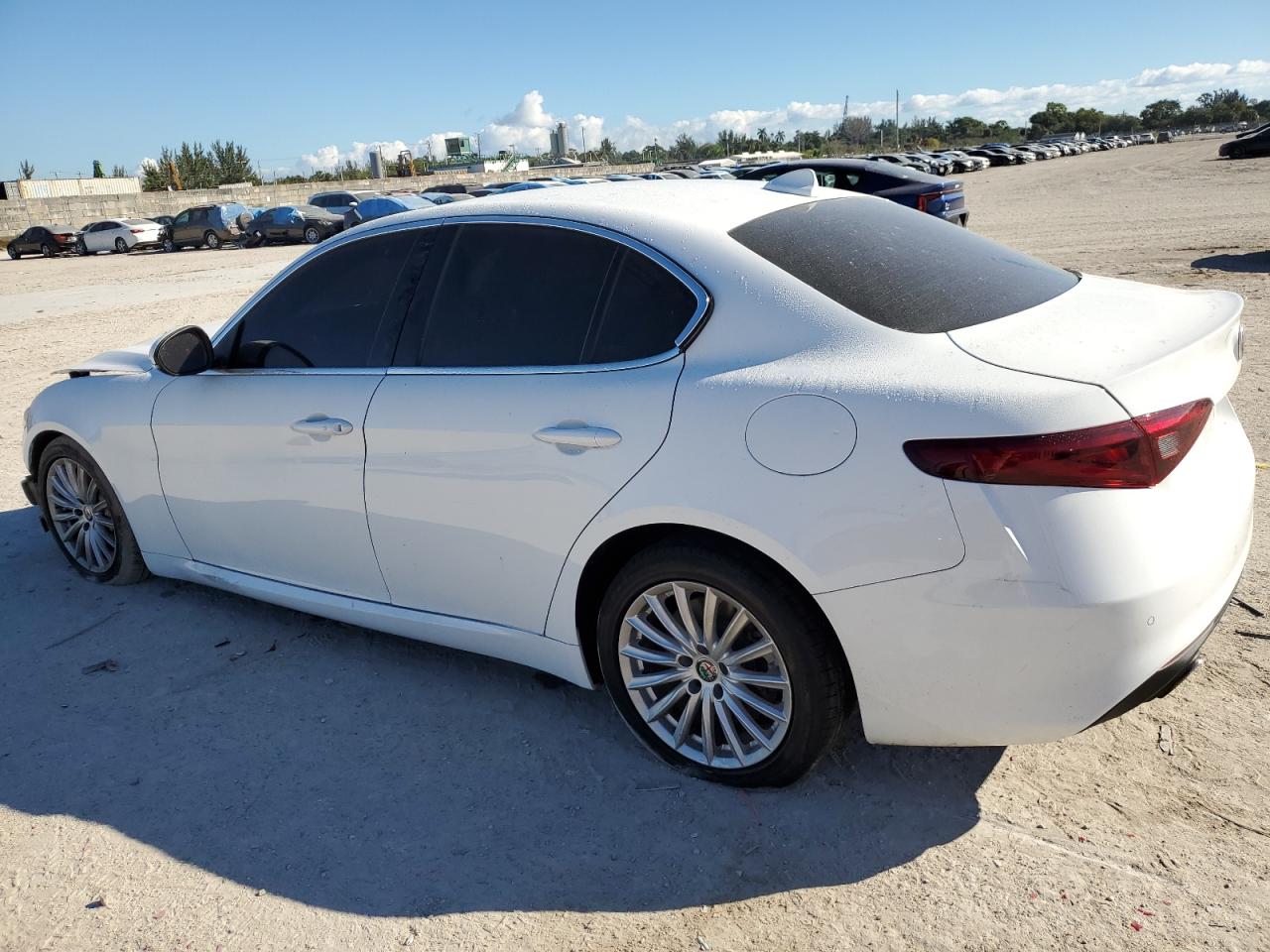 2021 Alfa Romeo Giulia - Image 2