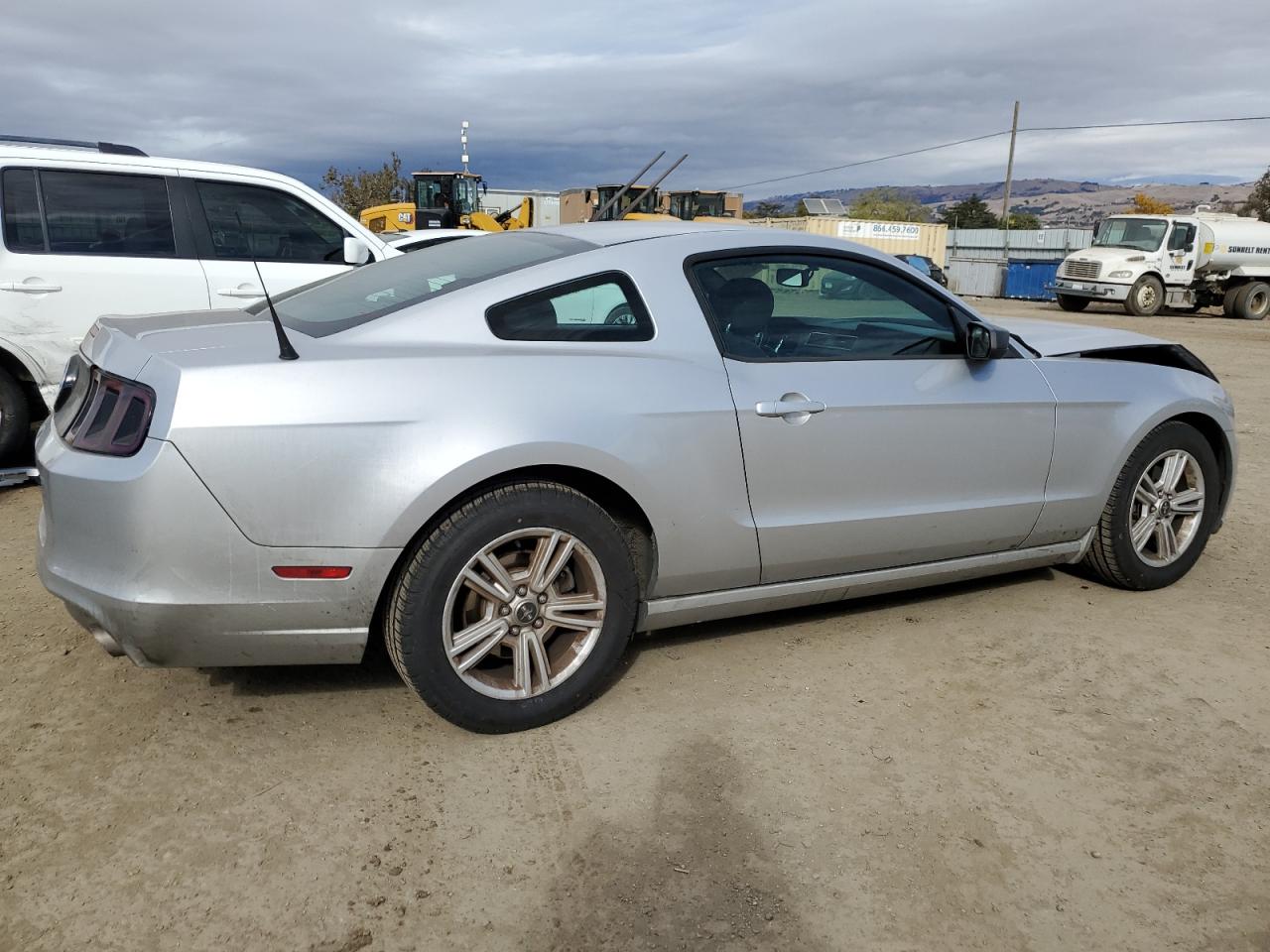 2013 Ford Mustang - Image 3
