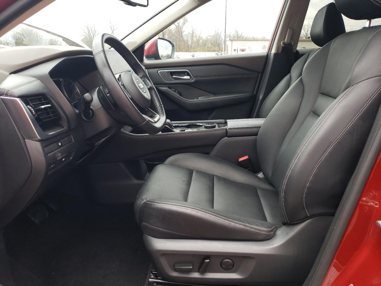 2021 Nissan Rogue - Image 7