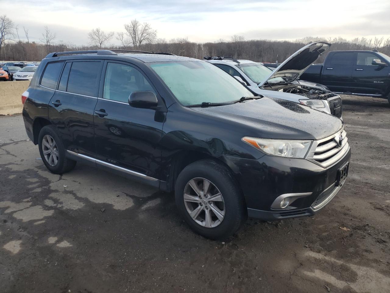 VIN 5TDBK3EH7DS225392 2013 TOYOTA HIGHLANDER no.4