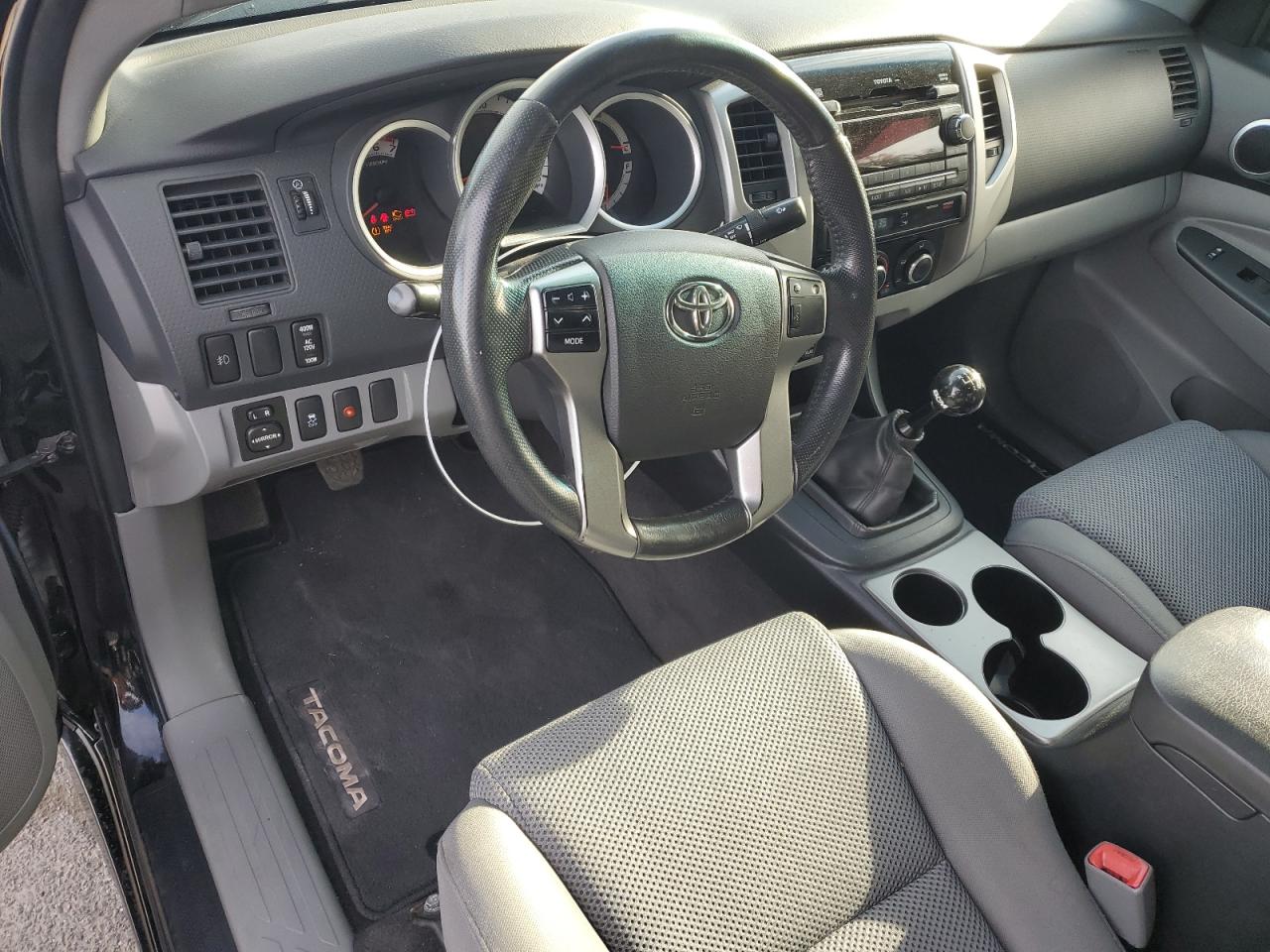 2012 Toyota Tacoma - Image 8