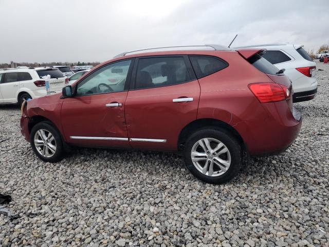  NISSAN ROGUE 2015 Красный