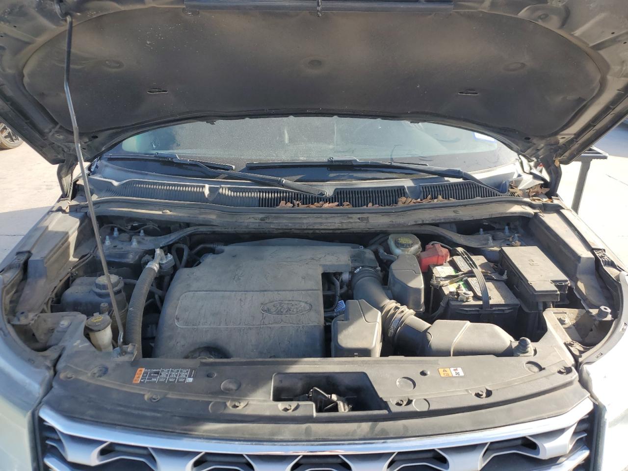 2016 Ford Explorer - Image 11