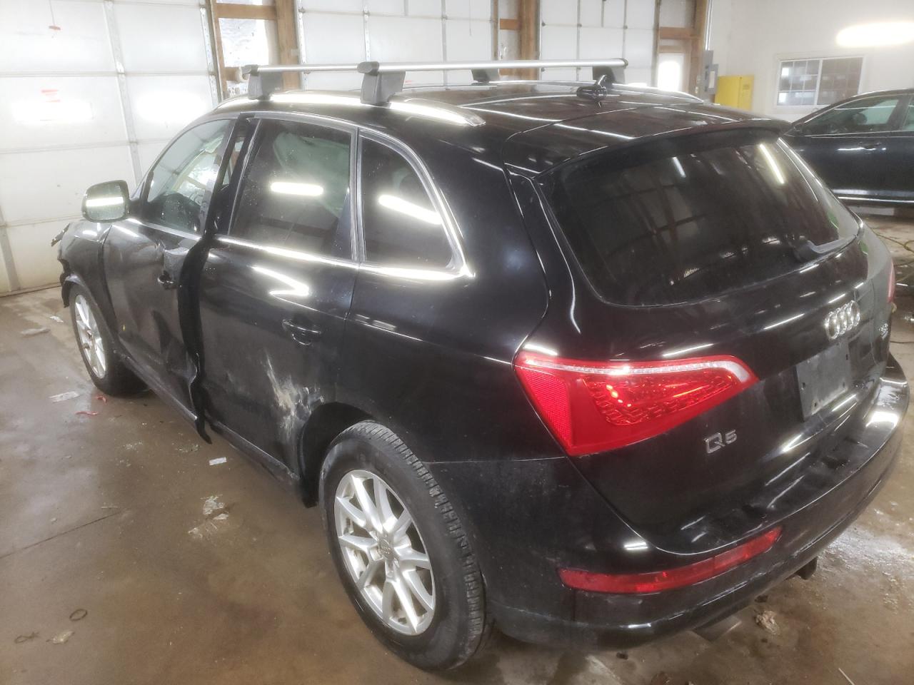 2010 Audi Q5 - Image 2