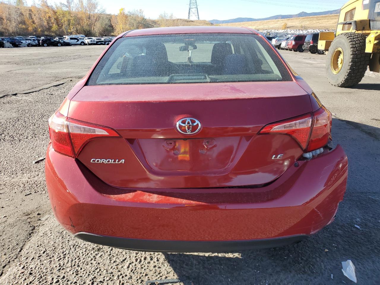 2018 Toyota Corolla L VIN: 5YFBURHE2JP752288 Lot: 78929414