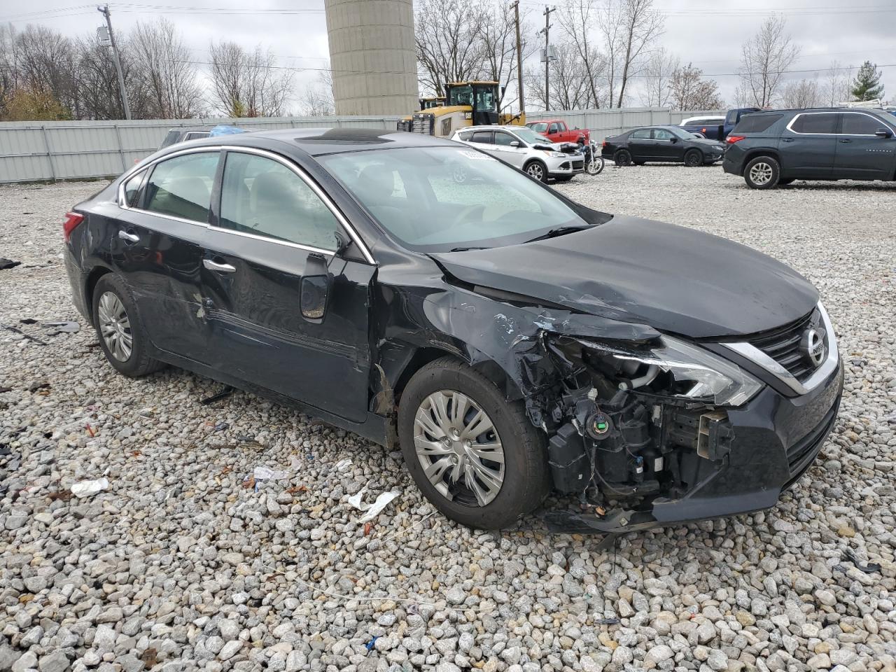 2016 Nissan Altima - Image 4