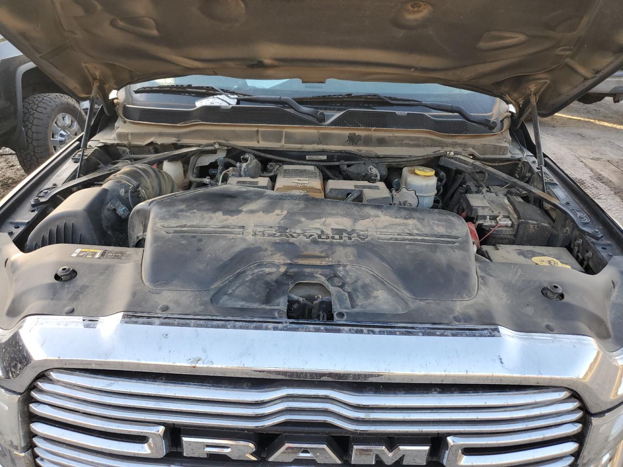 2020 RAM 3500 - Image 11