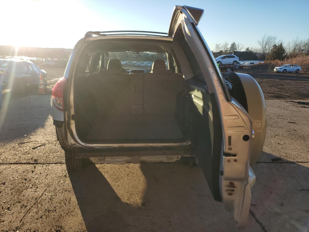 2006 Toyota RAV 4 - Image 6