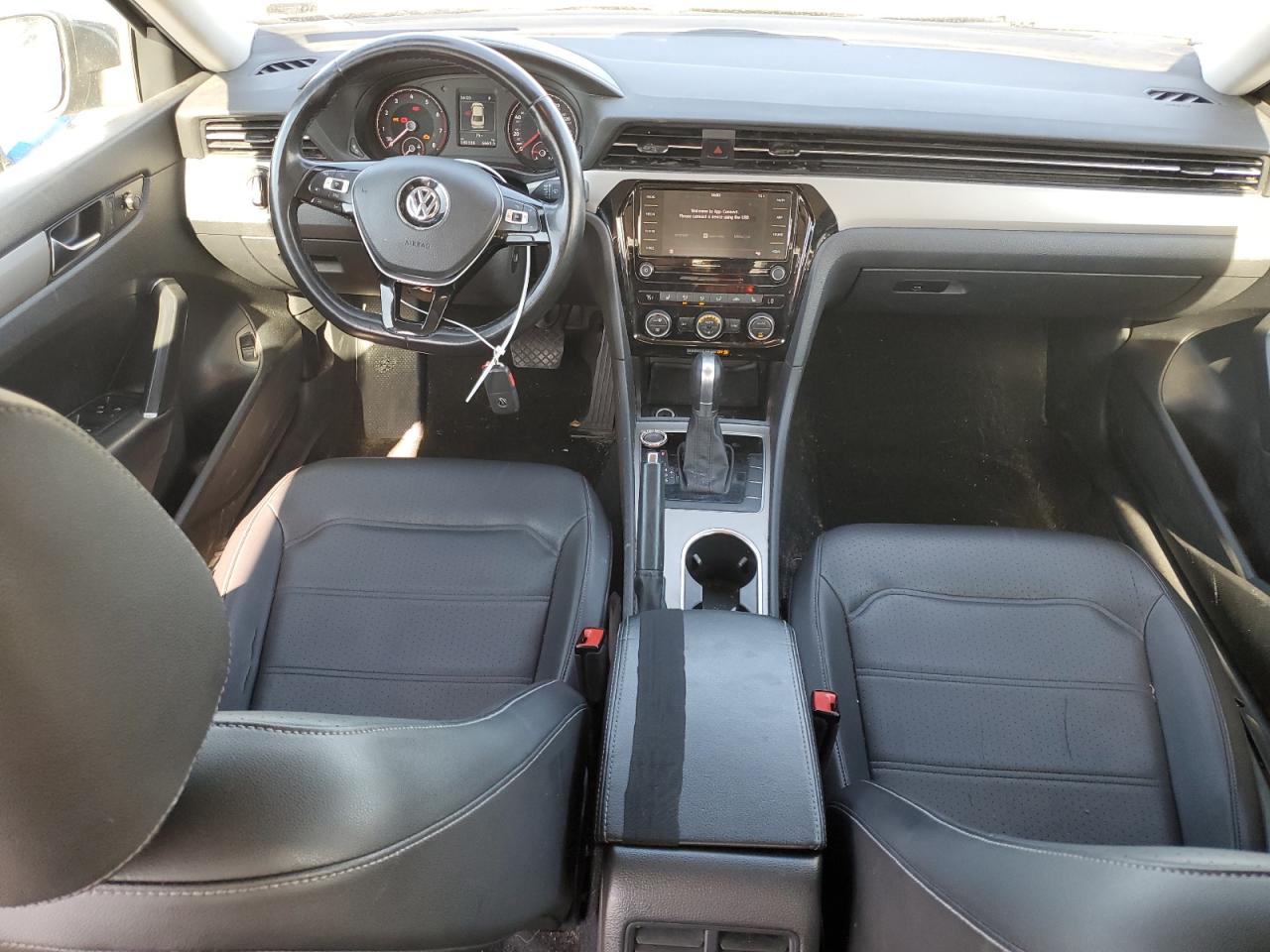 2020 Volkswagen Passat - Image 8