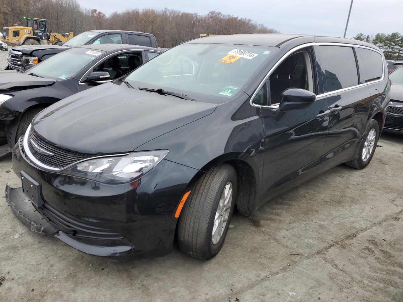 2017 Chrysler Pacifica - Image 1