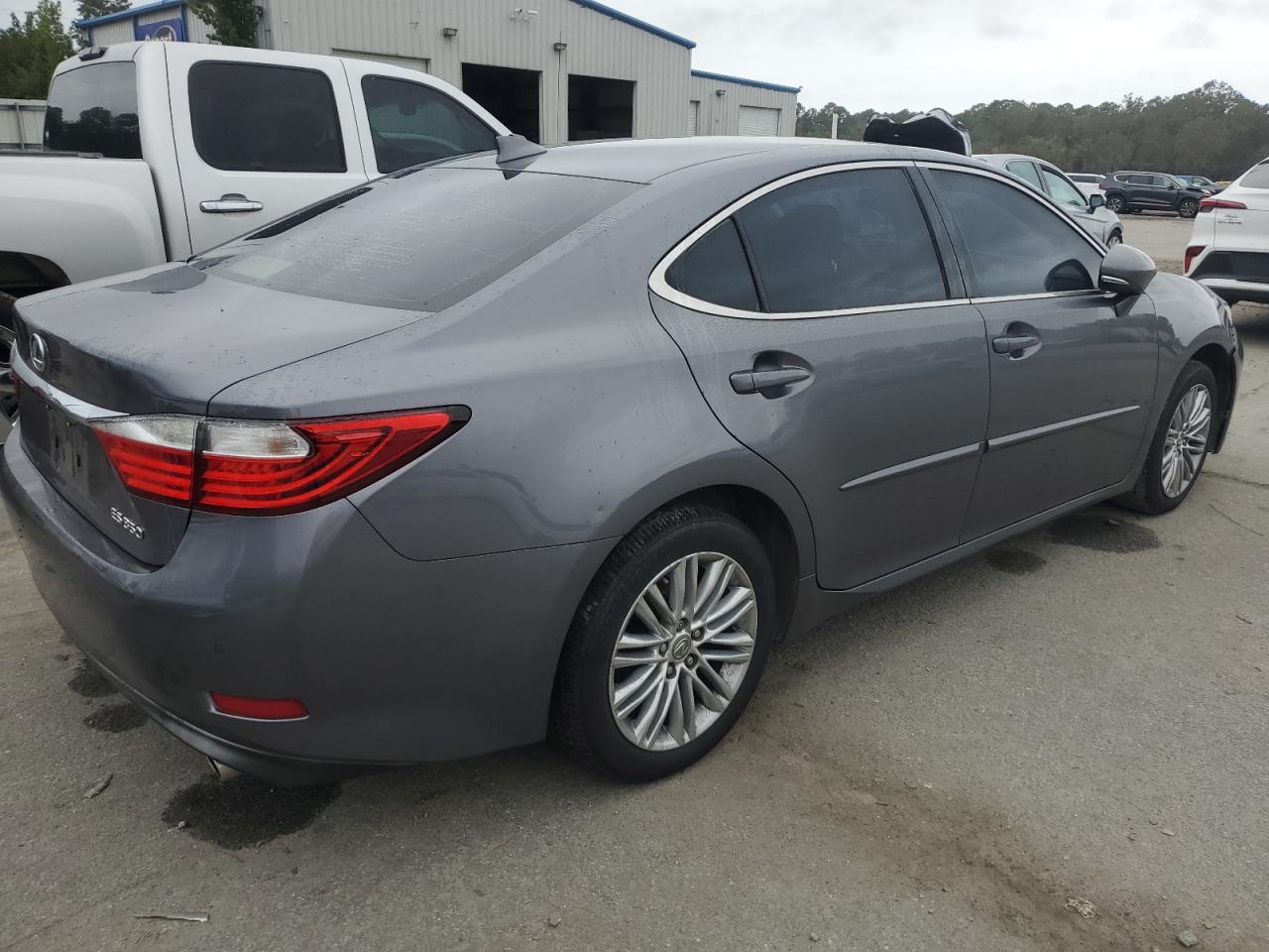 VIN JTHBK1GG6F2200789 2015 LEXUS ES350 no.3