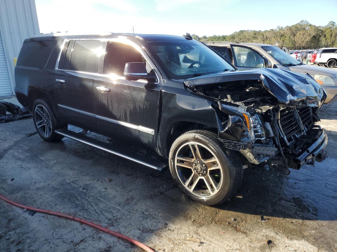 VIN 1GYS4KKJ7HR158500 2017 CADILLAC ESCALADE no.4