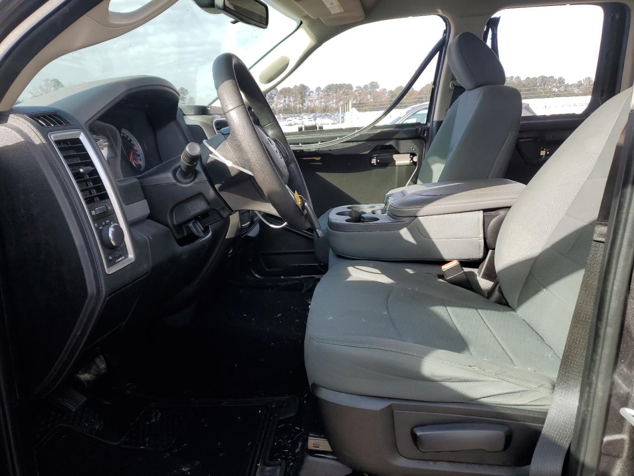 2014 RAM 1500 - Image 7