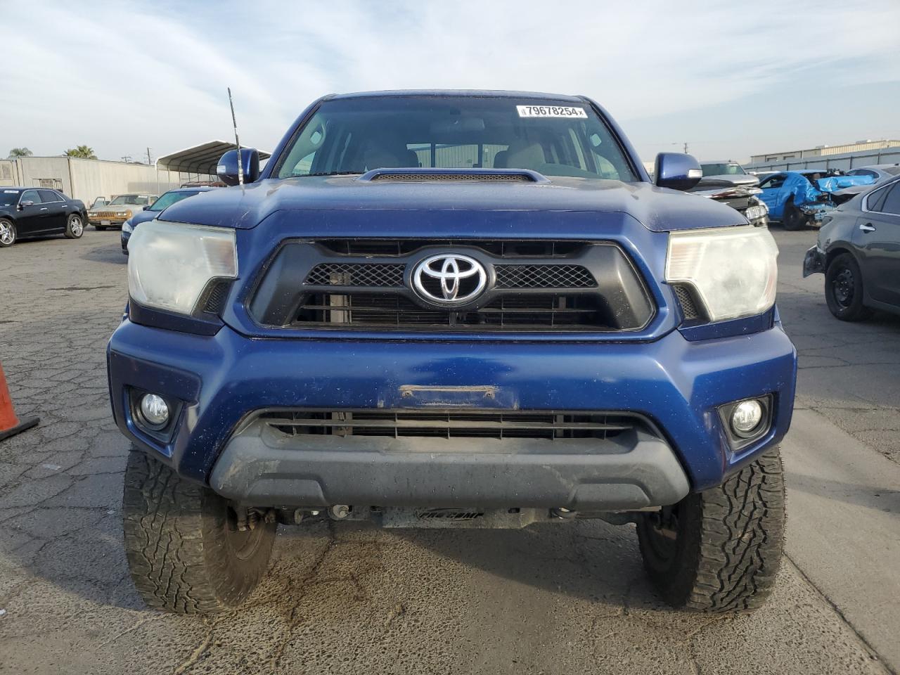 2015 Toyota Tacoma - Image 5
