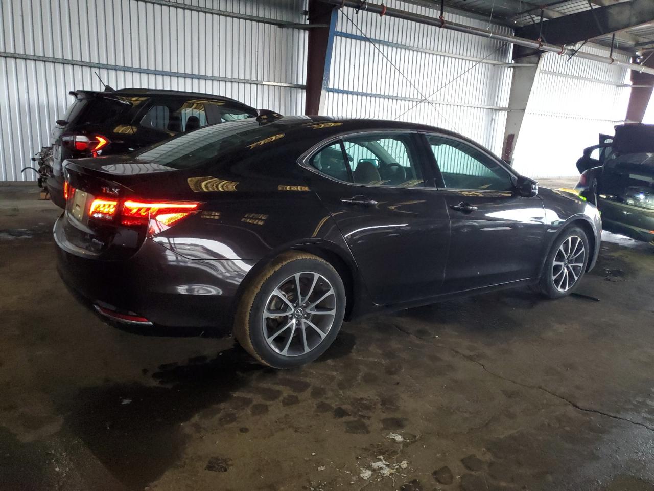 VIN 19UUB3F58FA006049 2015 ACURA TLX no.3