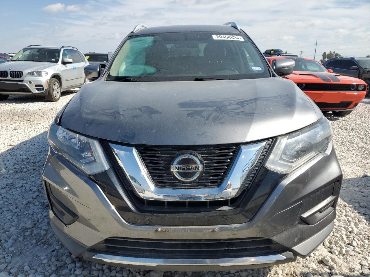 2018 Nissan Rogue - Image 5