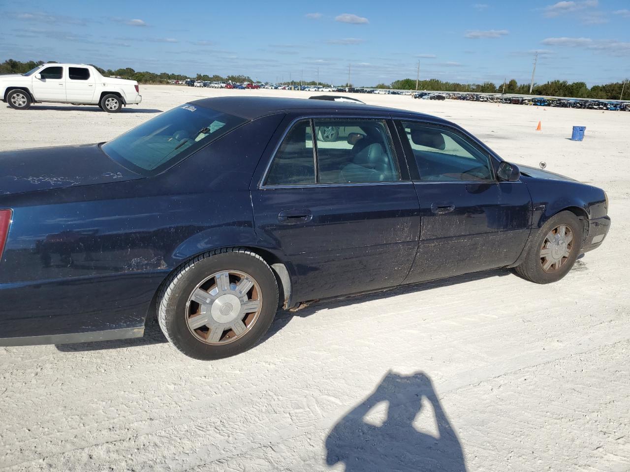 2003 Cadillac De Ville - Image 3