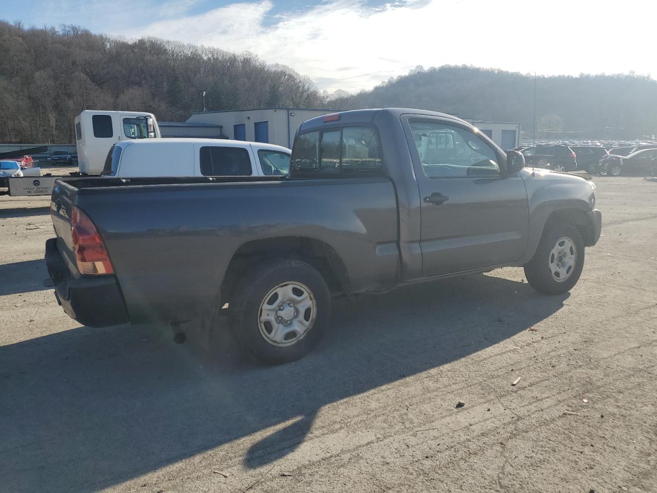 2013 Toyota Tacoma - Image 3