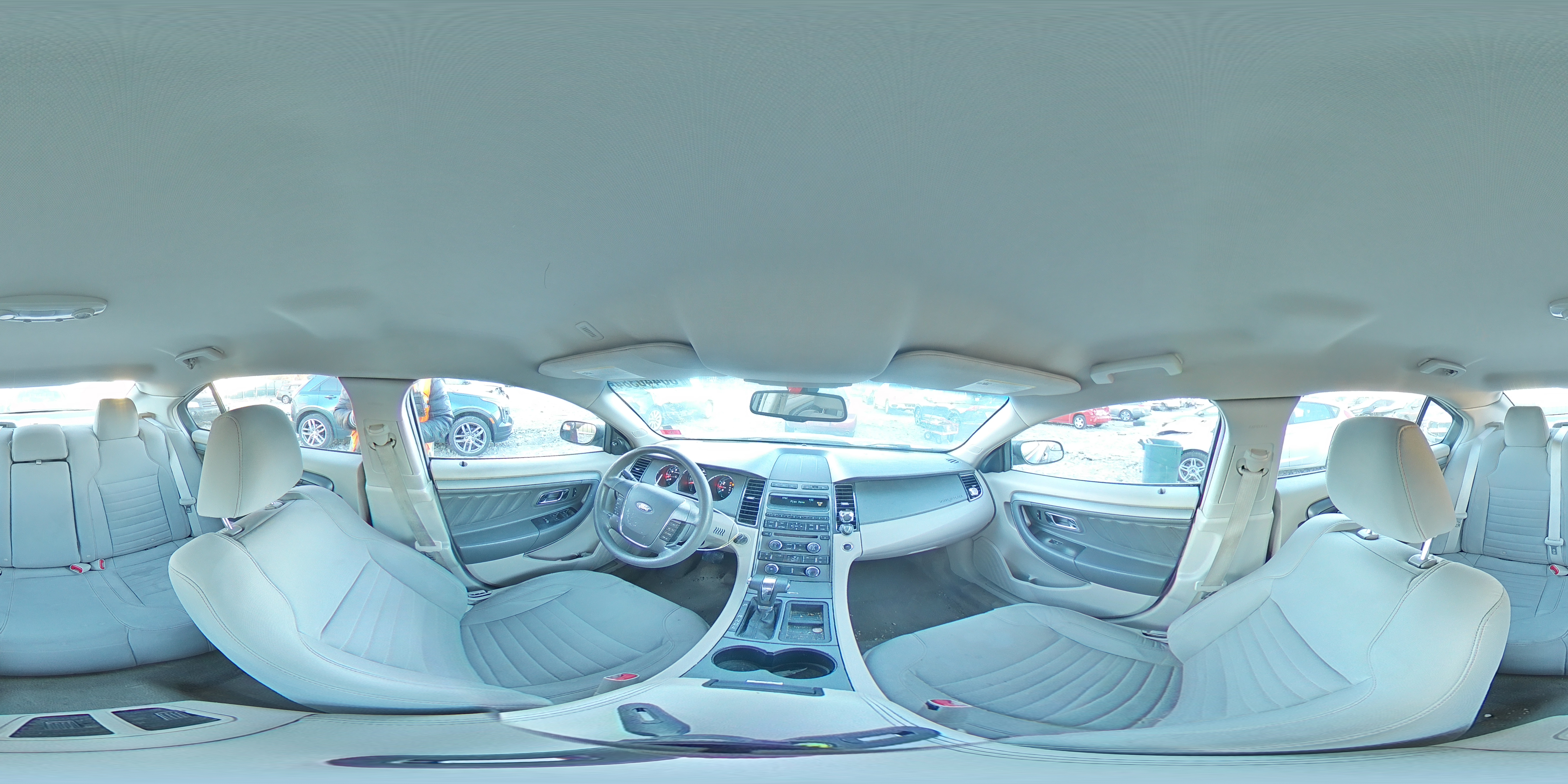 2012 Ford Taurus - Image 13