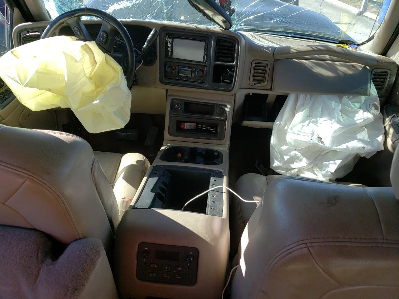 2005 Chevrolet Tahoe - Image 8