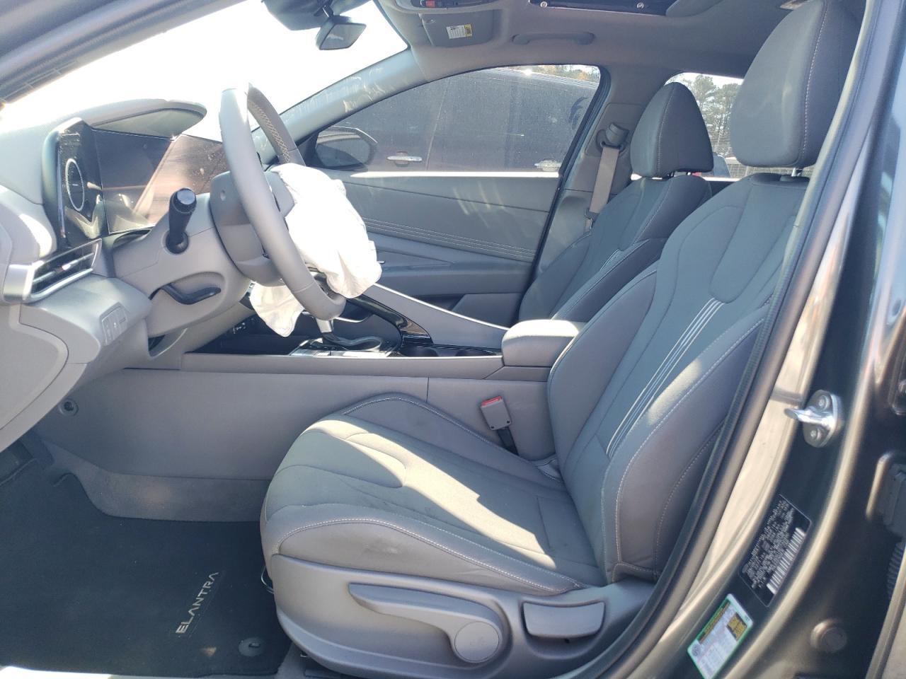 2024 Hyundai Elantra - Image 7