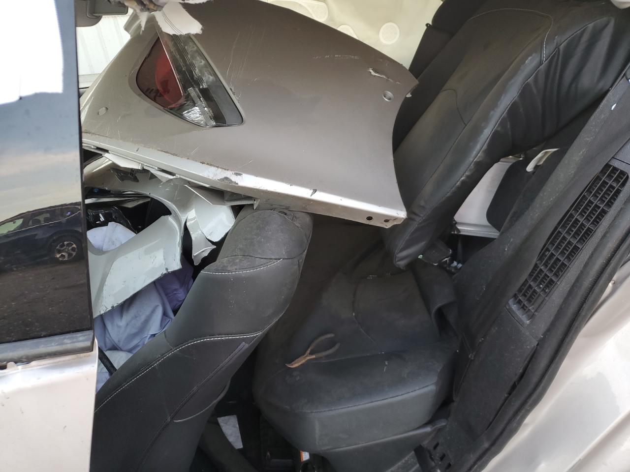 2020 Toyota Prius - Image 10