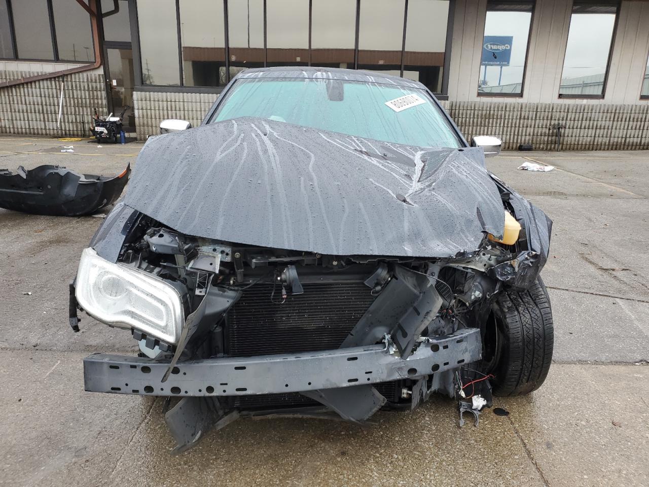 2016 Chrysler 300 - Image 5