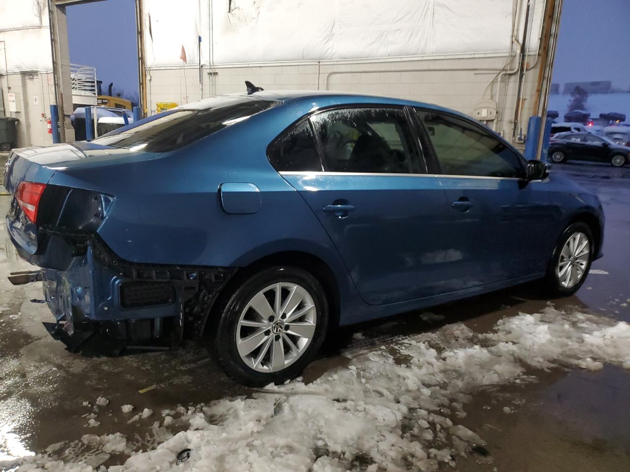 2015 Volkswagen Jetta - Image 3