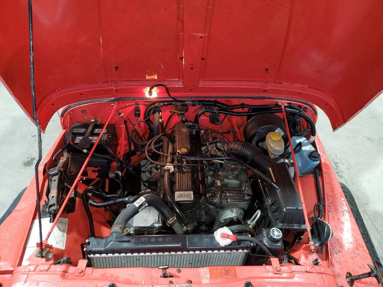 1995 Jeep Wrangler - Image 12