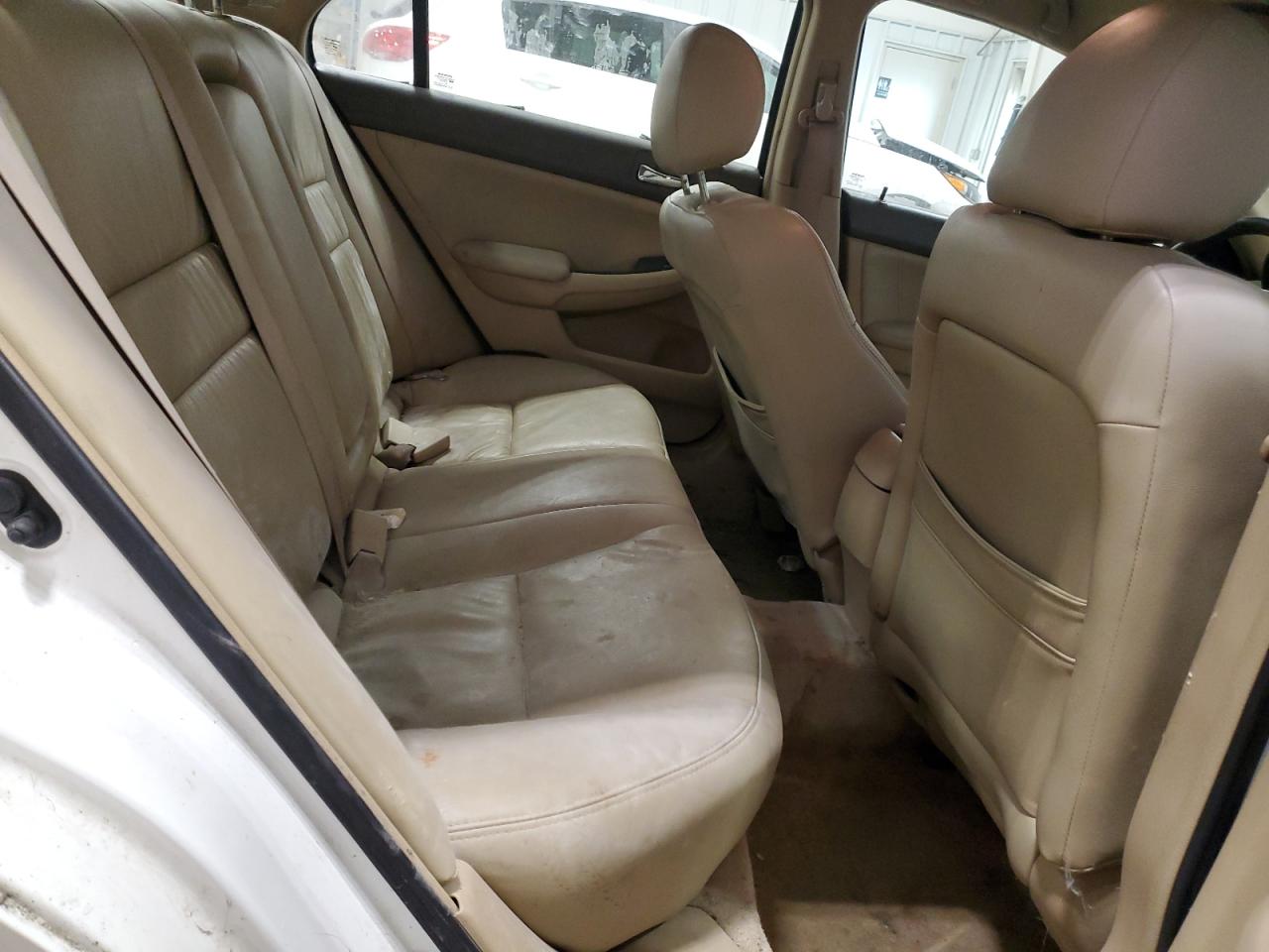 2005 Honda Accord - Image 10