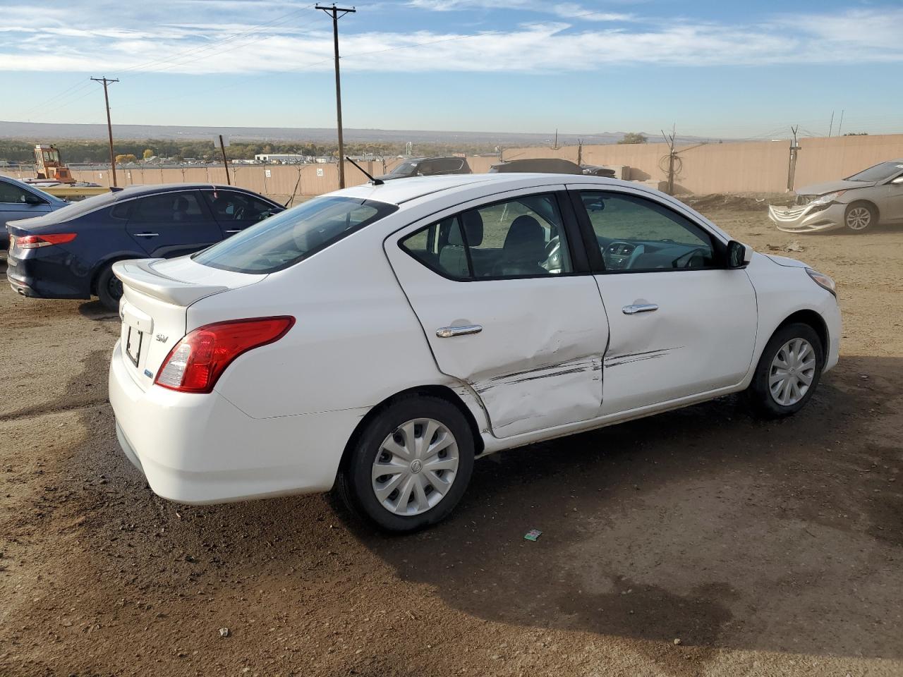 VIN 3N1CN7AP4GL872183 2016 NISSAN VERSA no.3