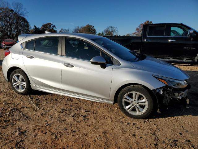  CHEVROLET CRUZE 2018 Srebrny