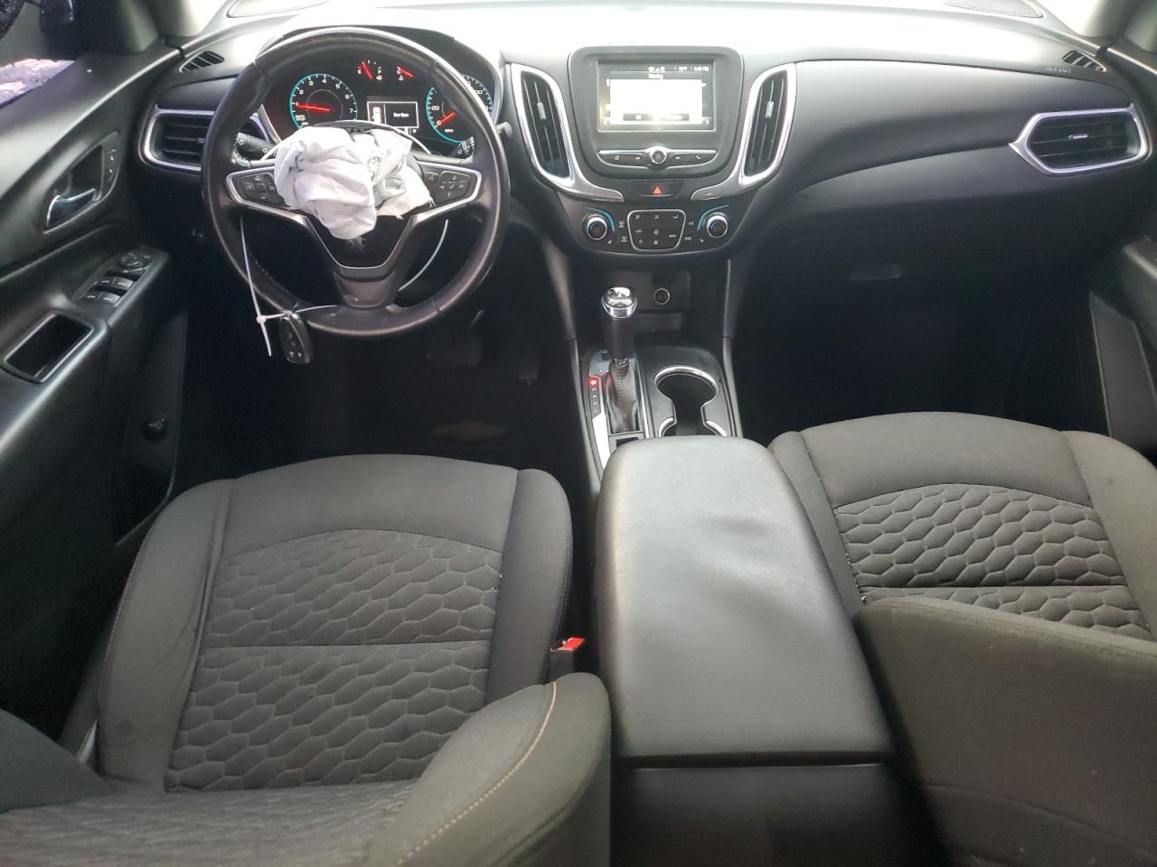 2018 Chevrolet Equinox - Image 8