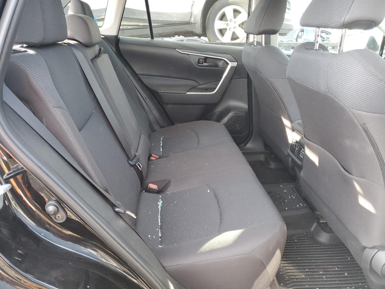 2022 Toyota RAV 4 - Image 11