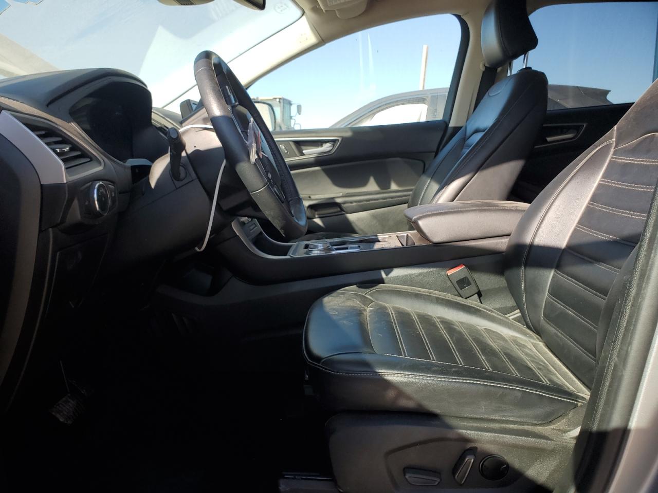 2023 Ford Edge - Image 7