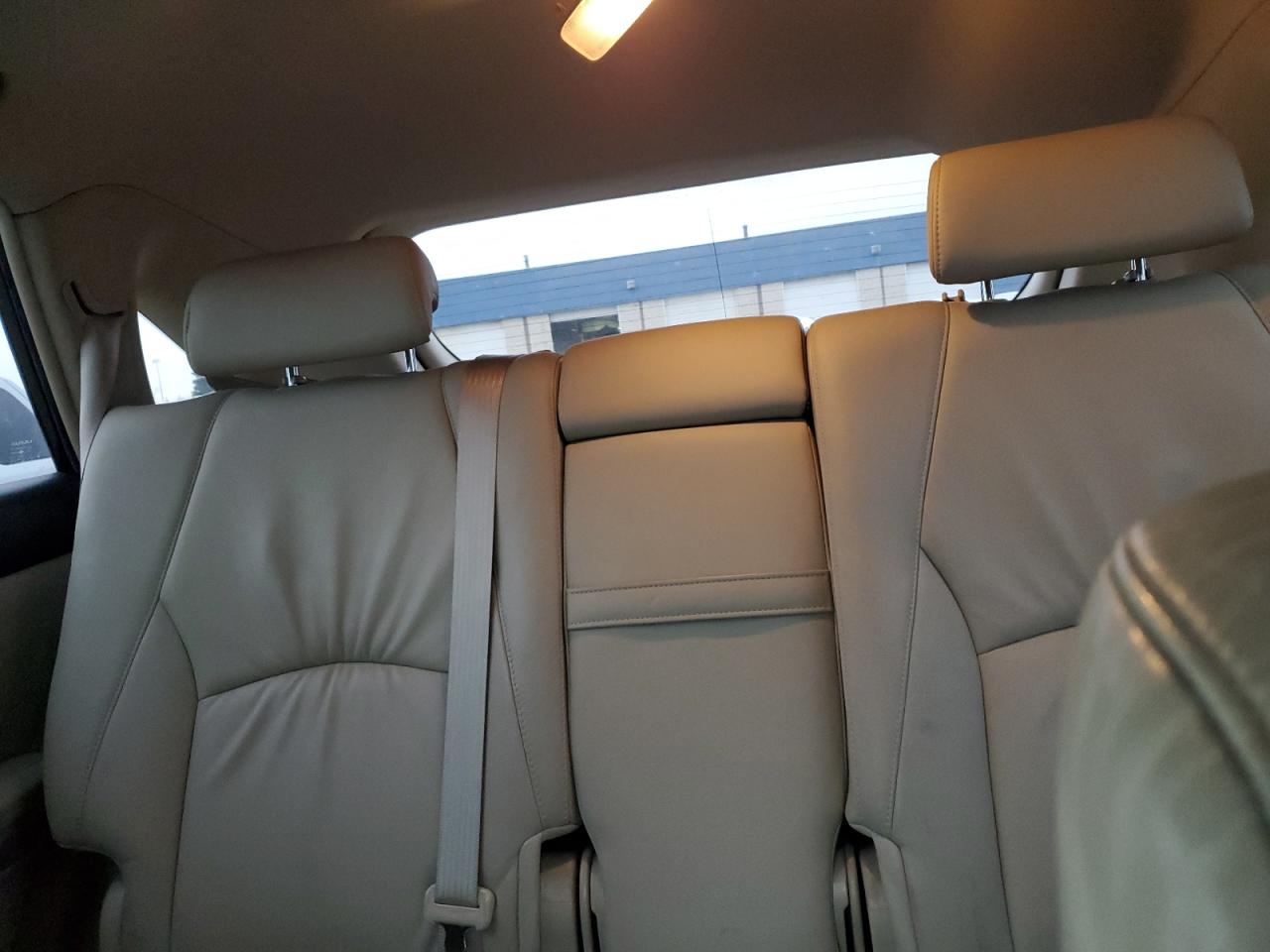 2006 Lexus RX - Image 10