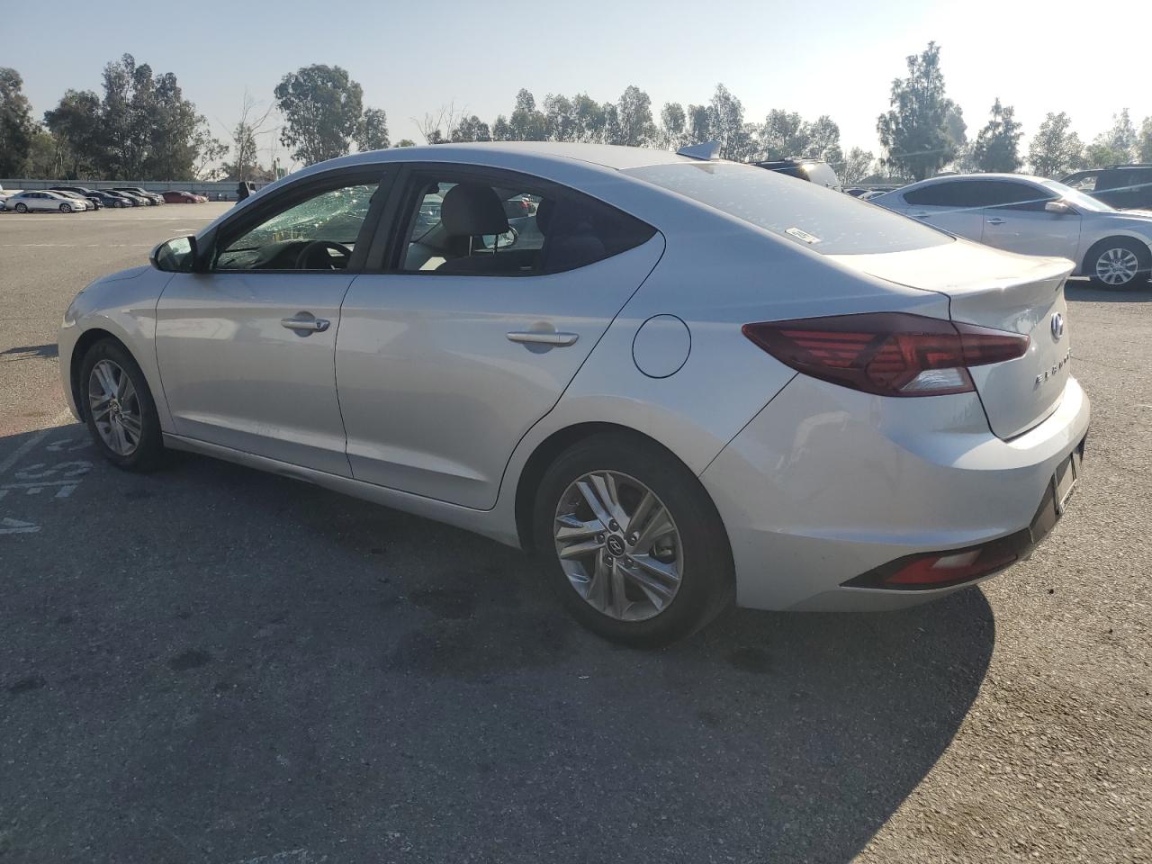2019 Hyundai Elantra - Image 2