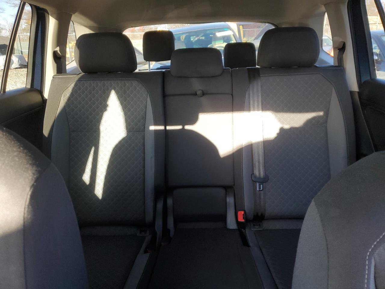 2019 Volkswagen Tiguan - Image 10