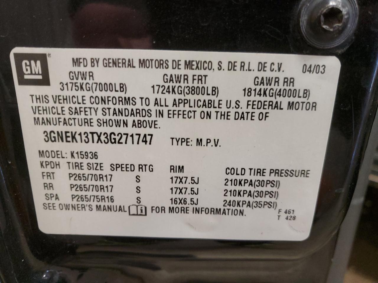 2003 Chevrolet Avalanche - Image 14