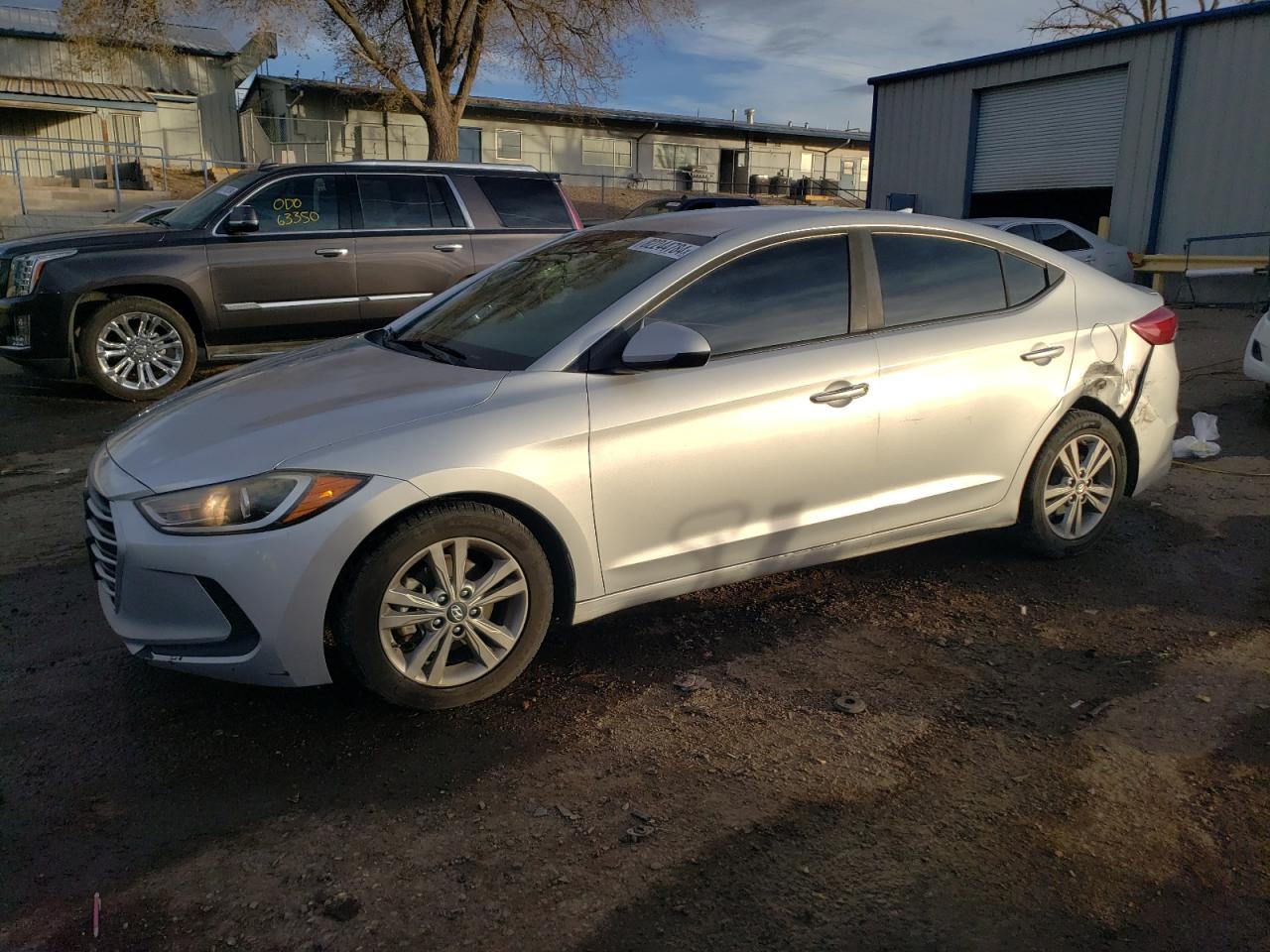 VIN KMHD84LF9JU493247 2018 HYUNDAI ELANTRA no.1