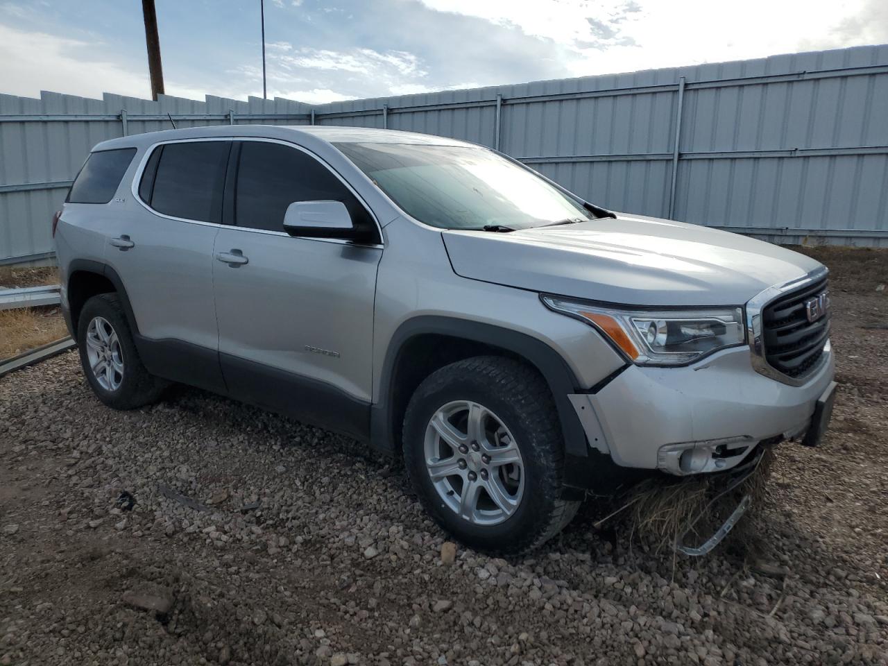 2017 GMC Acadia - Image 4