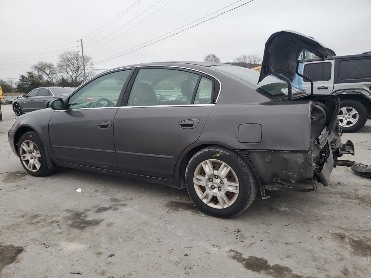2006 Nissan Altima - Image 2