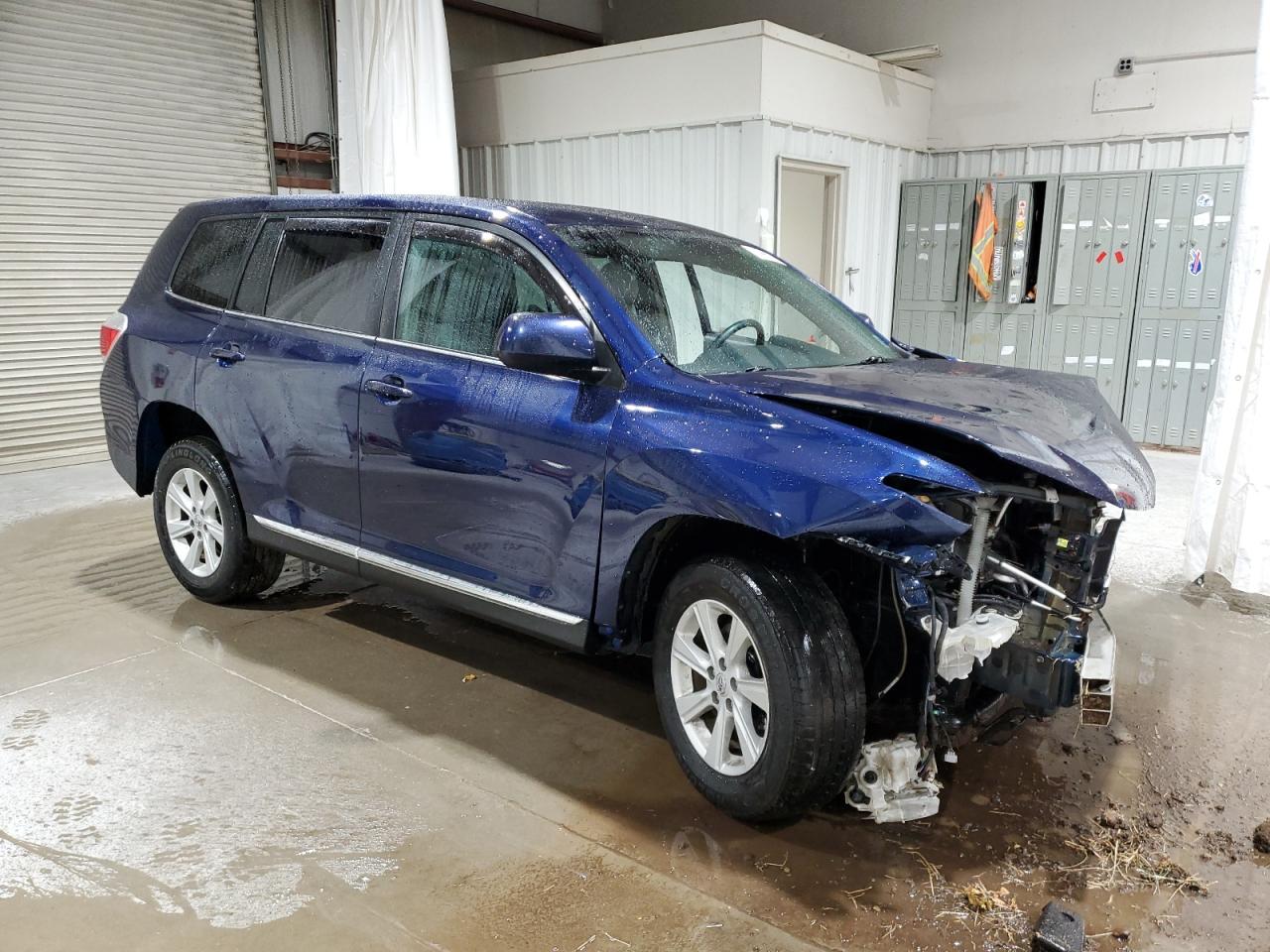 VIN 5TDBK3EH7DS266315 2013 TOYOTA HIGHLANDER no.4