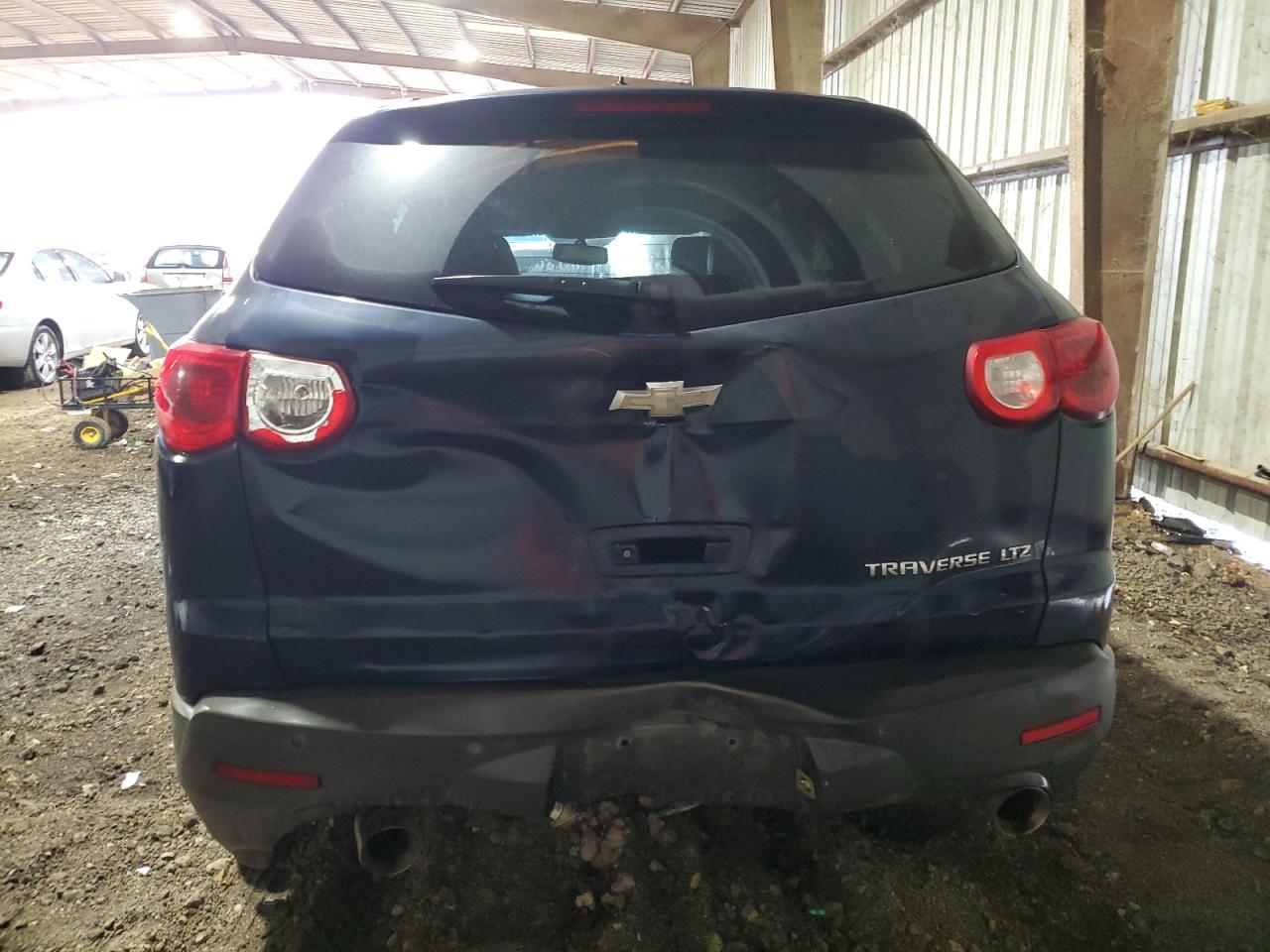 2011 Chevrolet Traverse - Image 6